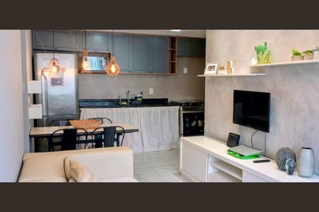 Casa à venda com 77m², 3 quartos e sem vaga Casa à venda com 77m², 3 quartos e sem vagaCozinha