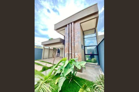 Casa de condomínio à venda com 336m², 3 quartos e 4 vagas Casa de condomínio à venda com 336m², 3 quartos e 4 vagasFoto 02