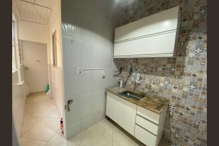 Apartamento à venda com 47m², 1 quarto e sem vaga