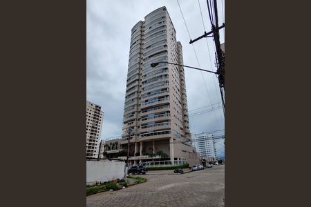Apartamento para alugar com 136m², 2 quartos e 2 vagasFachada