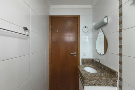 Apartamento para alugar com 136m², 2 quartos e 2 vagasBanheiro 