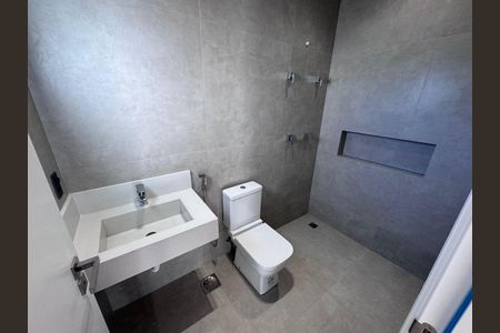 Casa à venda com 181m², 3 quartos e 4 vagas