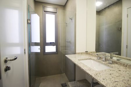 Apartamento para alugar com 67m², 2 quartos e 1 vaga Apartamento para alugar com 67m², 2 quartos e 1 vagaBanheiro da Suíte 2
