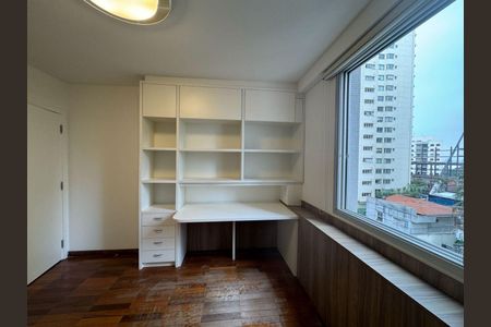Apartamento à venda com 130m², 3 quartos e 2 vagas
