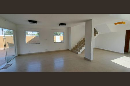 Casa à venda com 4 quartos, 416m² em Vargem Grande, Rio de Janeiro