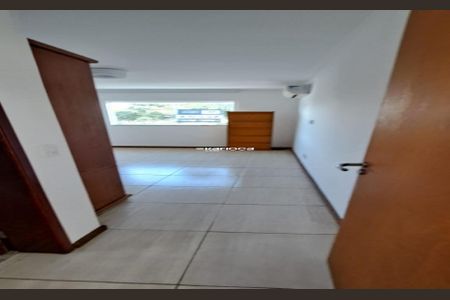 Casa à venda com 416m², 4 quartos e 2 vagas