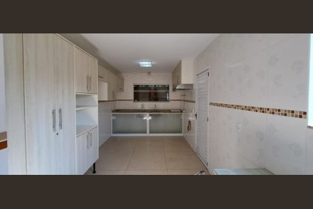 Casa à venda com 416m², 4 quartos e 2 vagas