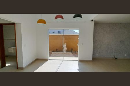Casa à venda com 4 quartos, 416m² em Vargem Grande, Rio de Janeiro