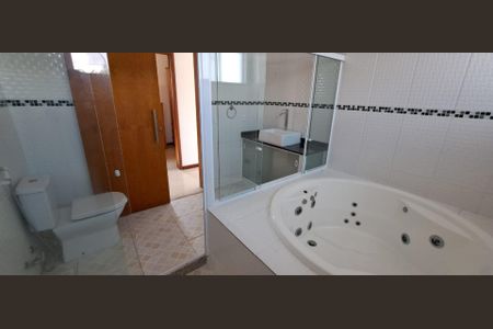 Casa à venda com 416m², 4 quartos e 2 vagas