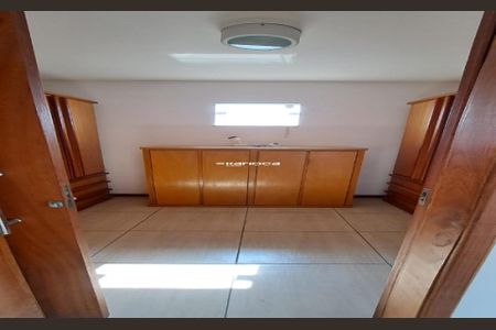 Casa à venda com 416m², 4 quartos e 2 vagas