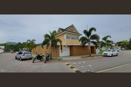Casa à venda com 416m², 4 quartos e 2 vagas