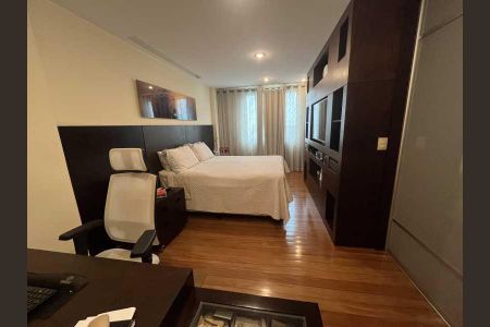 Apartamento à venda com 295m², 3 quartos e 6 vagas