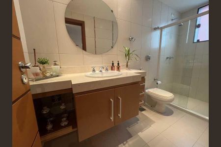 Apartamento à venda com 295m², 3 quartos e 6 vagas