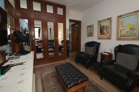 Apartamento à venda com 156m², 4 quartos e 2 vagasQuarto 1