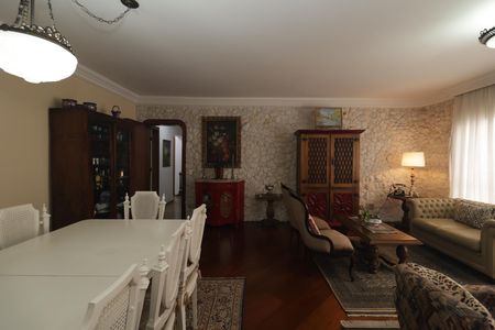 Apartamento à venda com 156m², 4 quartos e 2 vagasSala