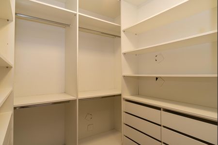 Apartamento para alugar com 98m², 1 quarto e 1 vagaCloset do Quarto