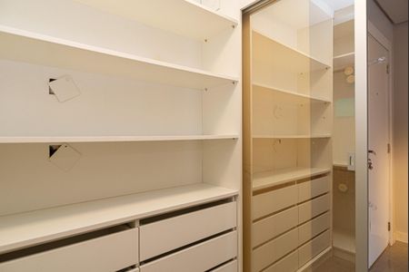Apartamento para alugar com 98m², 1 quarto e 1 vagaCloset do Quarto