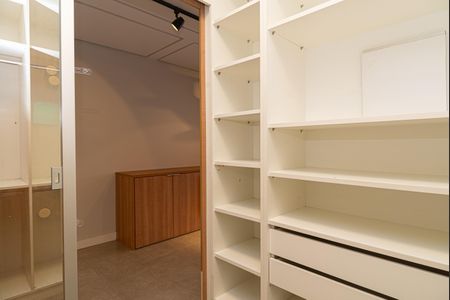 Apartamento para alugar com 98m², 1 quarto e 1 vagaCloset do Quarto