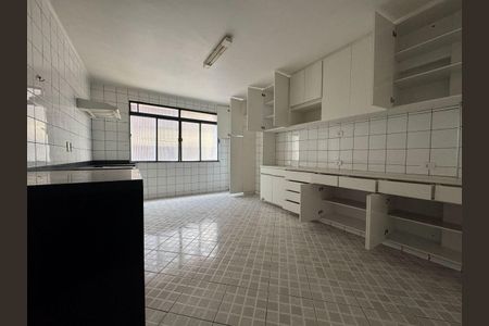 Apartamento à venda com 260m², 4 quartos e 2 vagas