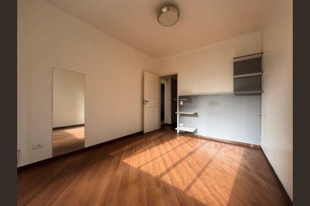 Apartamento à venda com 260m², 4 quartos e 2 vagas