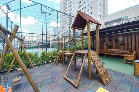Apartamento para alugar com 52m², 2 quartos e 1 vaga Apartamento para alugar com 52m², 2 quartos e 1 vagaÁrea comum - Playground