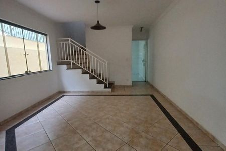 Casa para alugar com 200m², 3 quartos e 4 vagas Casa para alugar com 200m², 3 quartos e 4 vagasFoto 03