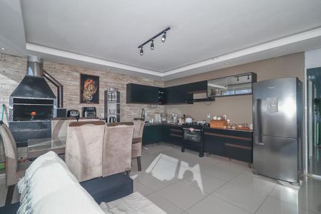 Sala / Cozinha de casa à venda com 4 quartos, 102m² em Santa Rosa de Lima, Porto Alegre