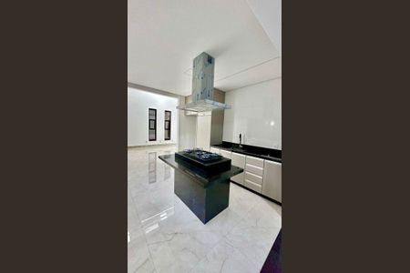 Foto 15 de casa de condomínio à venda com 3 quartos, 190m² em Colônia Agrícola Samambaia, Brasília