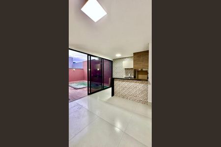 Foto 16 de casa de condomínio à venda com 3 quartos, 190m² em Colônia Agrícola Samambaia, Brasília