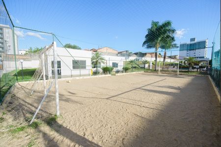 Apartamento para alugar com 46m², 2 quartos e 1 vaga Apartamento para alugar com 46m², 2 quartos e 1 vagaÁrea comum - Quadra de futebol de areia