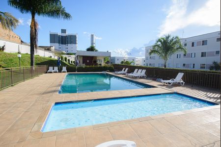 Apartamento para alugar com 46m², 2 quartos e 1 vaga Apartamento para alugar com 46m², 2 quartos e 1 vagaÁrea comum - Piscina