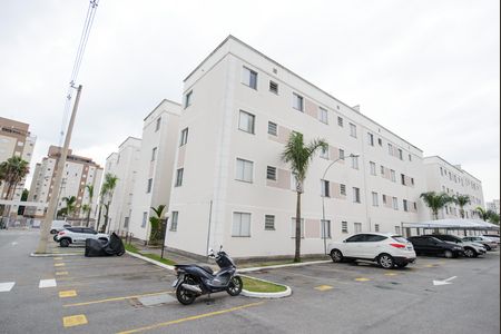 Apartamento para alugar com 46m², 2 quartos e 1 vaga Apartamento para alugar com 46m², 2 quartos e 1 vagaFachada do Bloco