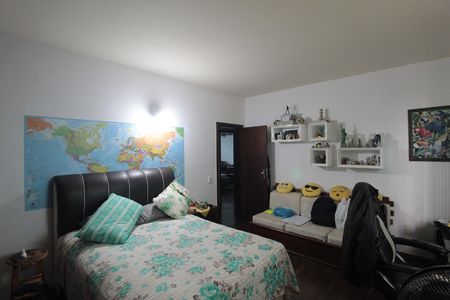 Casa à venda com 300m², 3 quartos e 4 vagasQuarto 1
