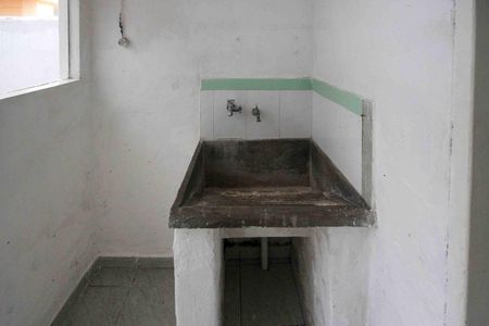 Casa para alugar com 30m², 1 quarto e sem vaga Casa para alugar com 30m², 1 quarto e sem vagaÁrea de serviço