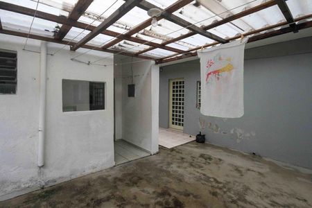Casa para alugar com 30m², 1 quarto e sem vaga Casa para alugar com 30m², 1 quarto e sem vagaÁrea Externa