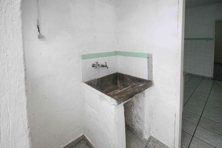 Casa para alugar com 30m², 1 quarto e sem vaga Casa para alugar com 30m², 1 quarto e sem vagaÁrea de serviço