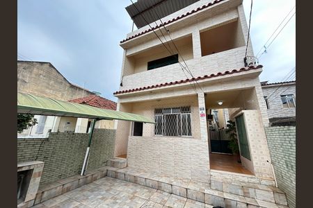 Casa para alugar com 85m², 2 quartos e 1 vagaFachada