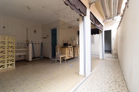 Casa para alugar com 224m², 3 quartos e 1 vaga Casa para alugar com 224m², 3 quartos e 1 vagaQuintal