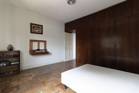 Casa para alugar com 224m², 3 quartos e 1 vaga Casa para alugar com 224m², 3 quartos e 1 vagaQuarto 1