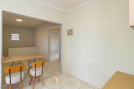Casa para alugar com 60m², 2 quartos e sem vaga