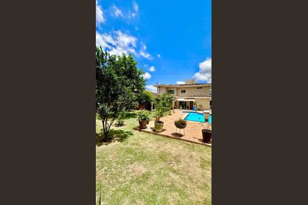 Casa de condomínio à venda com 355m², 5 quartos e 4 vagas Casa de condomínio à venda com 355m², 5 quartos e 4 vagasFoto 06