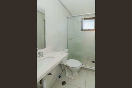 Banheiro de apartamento à venda com 2 quartos, 62m² em Jardim do Salso, Porto Alegre