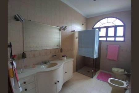 Casa à venda com 799m², 6 quartos e 13 vagasBanheiro da Suíte 3