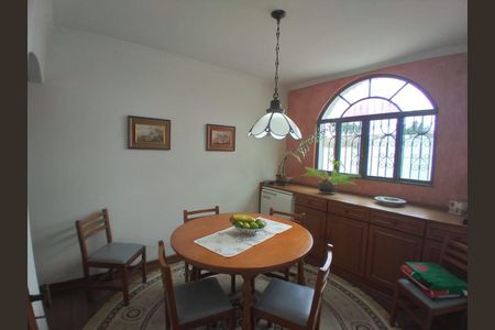 Casa à venda com 799m², 6 quartos e 13 vagasSala de Jantar