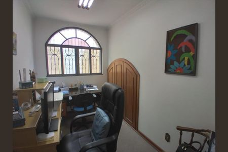 Casa à venda com 799m², 6 quartos e 13 vagasEscritório 