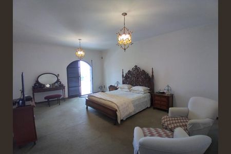 Casa à venda com 799m², 6 quartos e 13 vagasSuíte 3