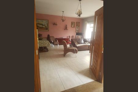 Casa à venda com 251m², 5 quartos e sem vaga Casa à venda com 251m², 5 quartos e sem vagaFoto 49