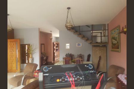 Casa à venda com 251m², 5 quartos e sem vaga Casa à venda com 251m², 5 quartos e sem vagaFoto 37