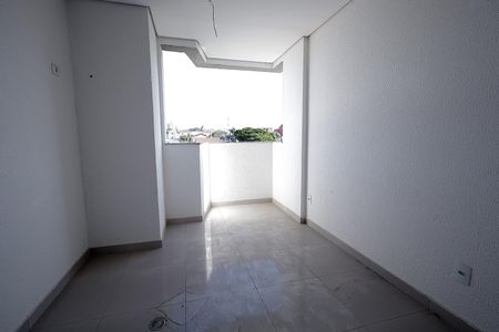 Apartamento à venda com 54m², 2 quartos e 2 vagas Apartamento à venda com 54m², 2 quartos e 2 vagasSacada