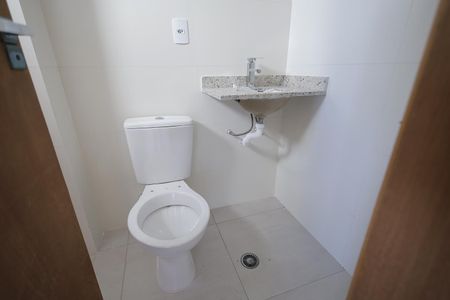 Apartamento à venda com 54m², 2 quartos e 2 vagas Apartamento à venda com 54m², 2 quartos e 2 vagasBanheiro Suíte